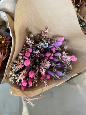 Droogboeket roze tinten